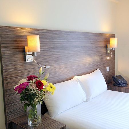 Ely House Hotel Wolverhampton Dış mekan fotoğraf