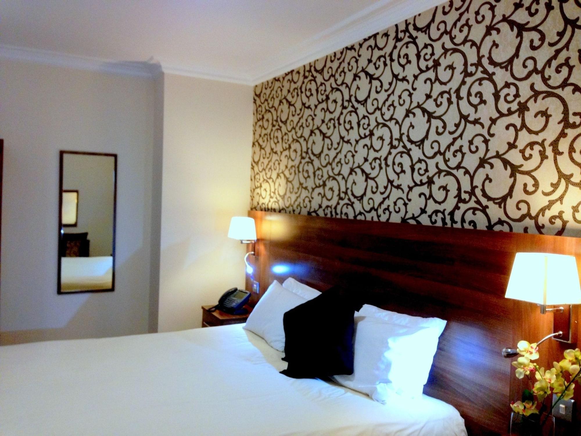 Ely House Hotel Wolverhampton Dış mekan fotoğraf