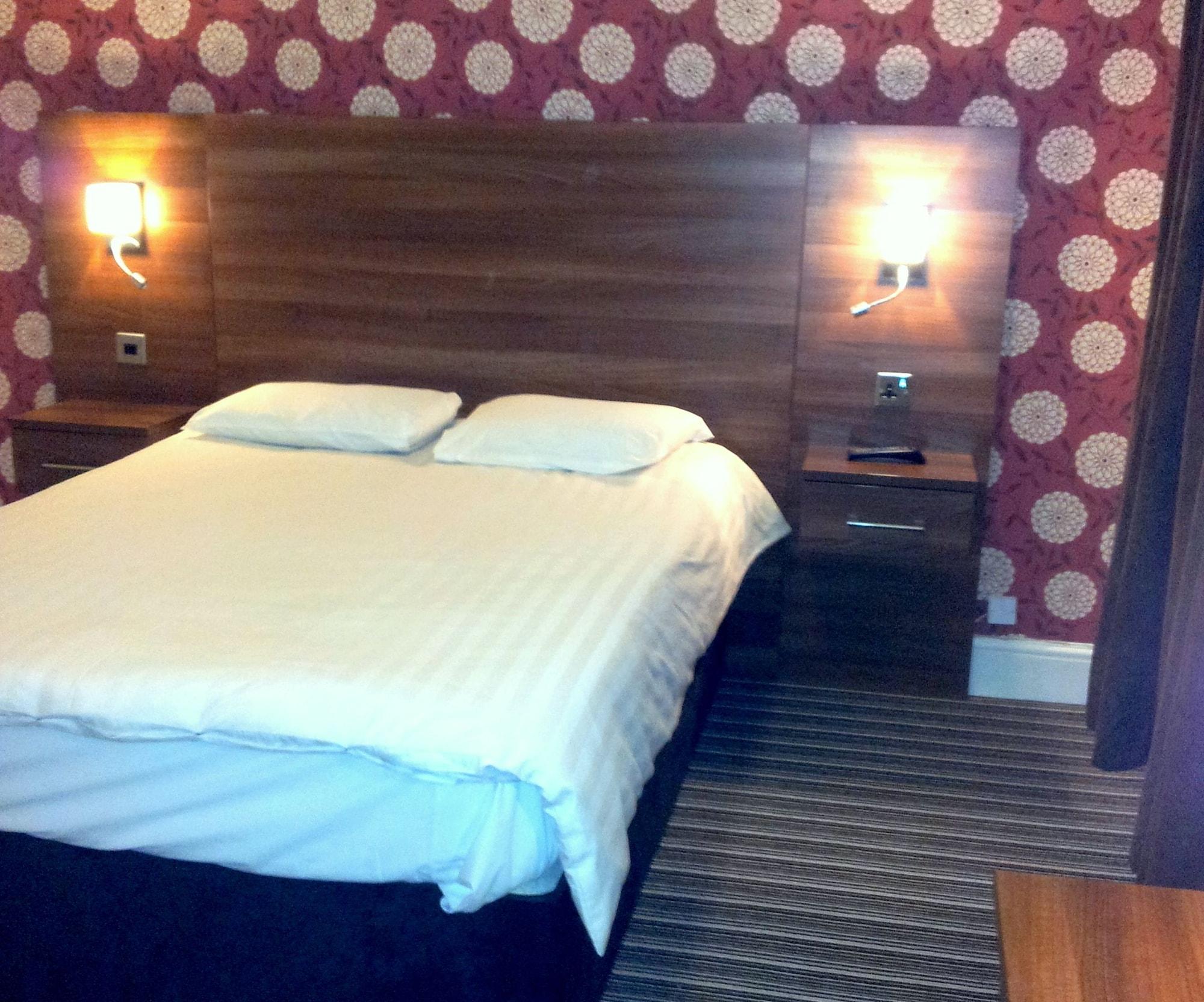 Ely House Hotel Wolverhampton Dış mekan fotoğraf