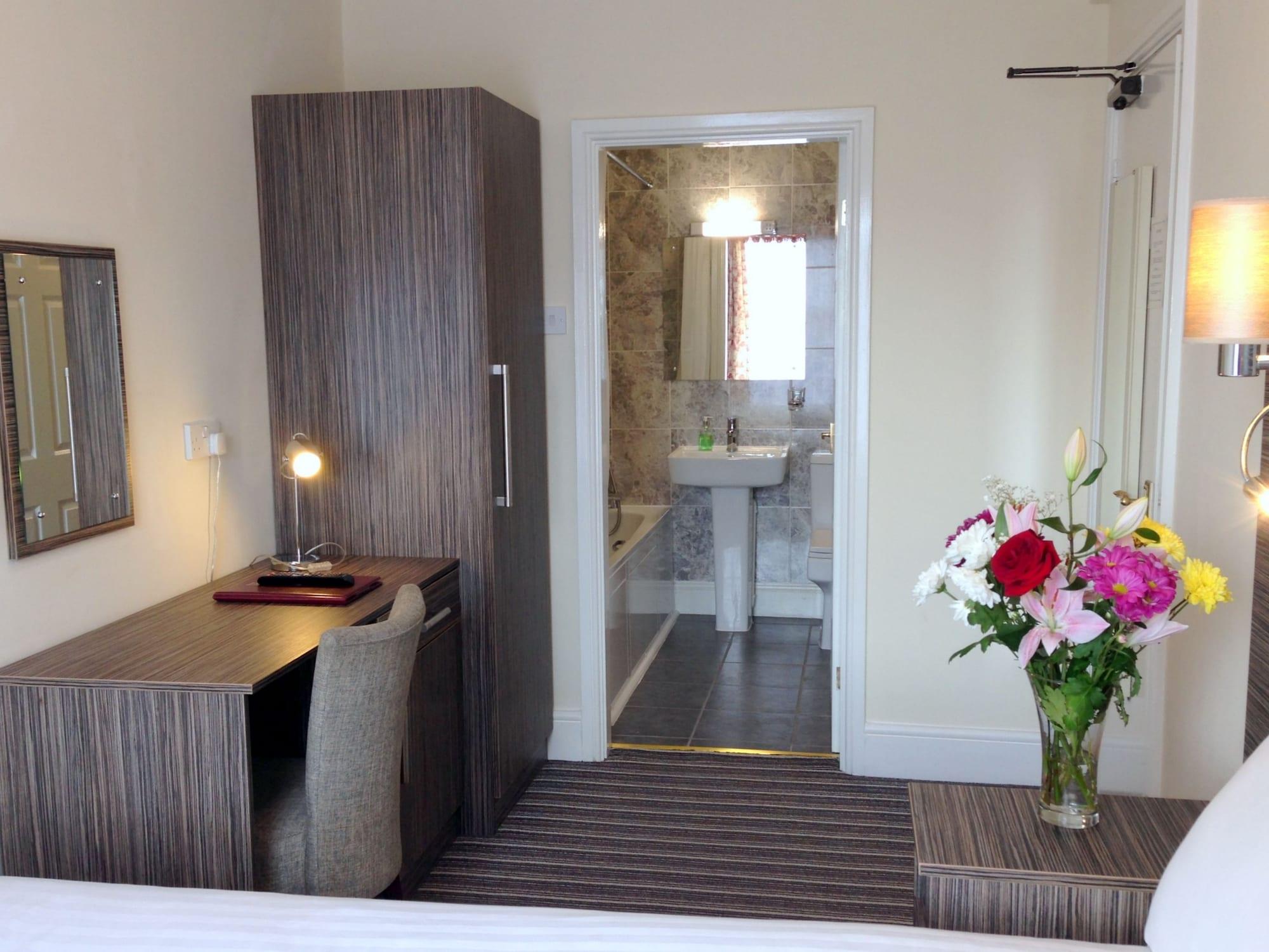 Ely House Hotel Wolverhampton Dış mekan fotoğraf